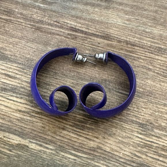 Purple Enamel Twisted‎ Hoop Stud Earrings 80’s 90’s Street Wear 1” - Picture 1 of 3